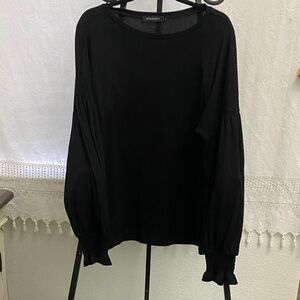 Elegant Black Blouse with Gathered Sleeves